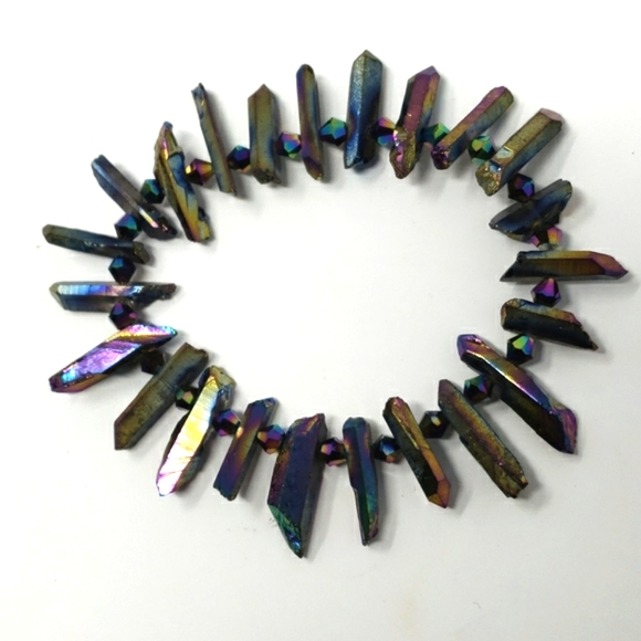 Sparkling Rainbow Aura Quartz Bracelet - Picture 6 of 7